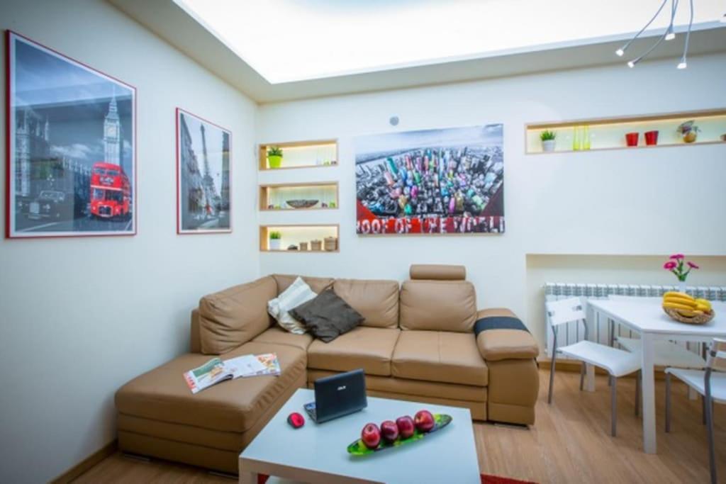 High Tech - Luxurious Apartment Sofia Bagian luar foto